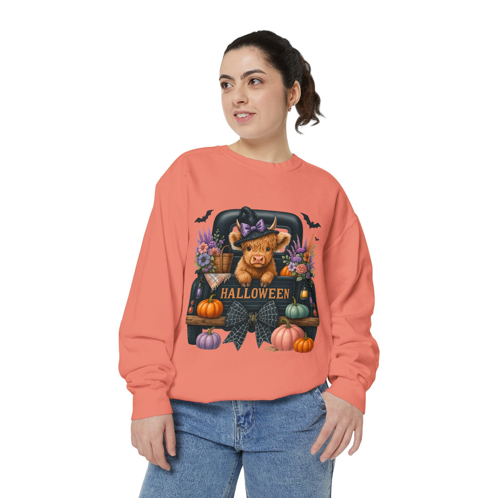 Highland Cow Truck Halloween-Themed Unisex Sweatshirt, Cozy Fall Apparel, Great for Halloween Parties, Autumn Wardrobe, Seasonal Gift Idea